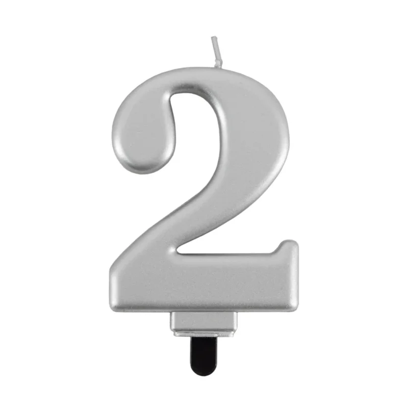 2 Jaar Kaars Zilver Metellic 7cm van VDV Benefit koop je bij Partywinkel