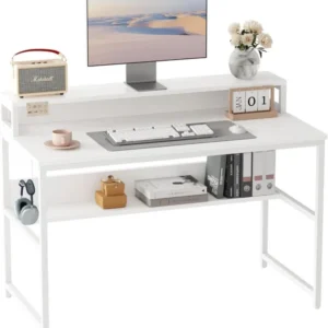 Schreibtisch mit Ablageregal und Bücherregal fürs Büro